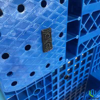 3 Runners Heavy Duty Plastic Storage Pallets 1200*1200*160mm With Steel Tubes